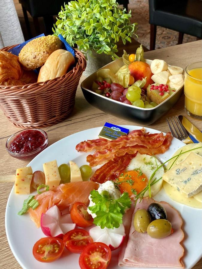 Burgau Hotel Sonnenhof Екстериор снимка